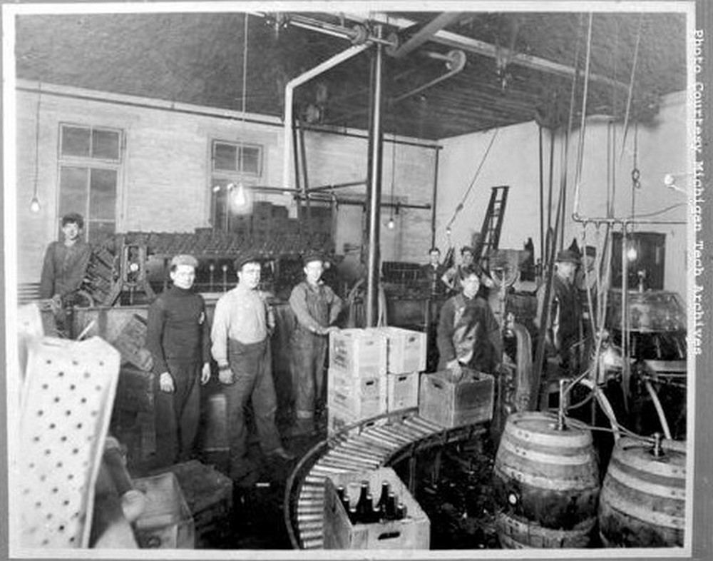 Park bottling operation<br>Courtesy of Michigan Technological University Archives and Copper Country Historical Collections, MTU Archives Numbered Negative Collection, MTU Neg 03090